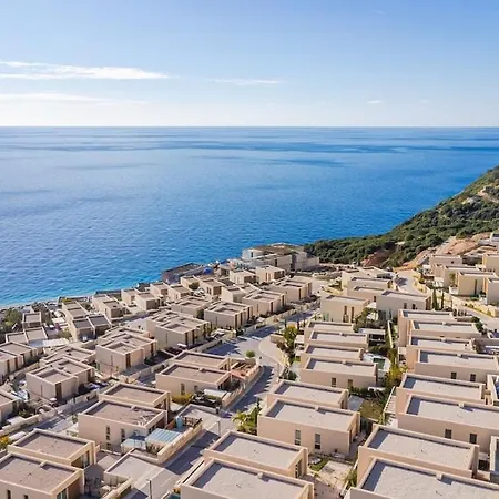 Seaside Retreat Coast By Pikhost *