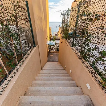 Villa Seaside Retreat Coast By Pikhost *