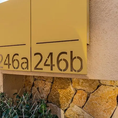 Seaside Retreat Coast By Pikhost *