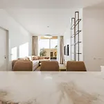 Seaside Retreat Coast By Pikhost Villa