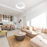 Seaside Retreat Coast By Pikhost