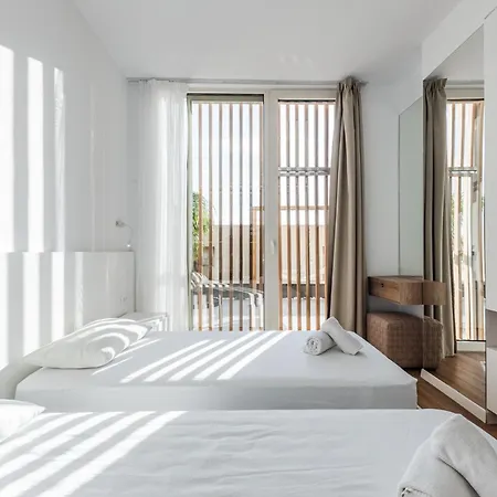 Seaside Retreat Coast By Pikhost Villa