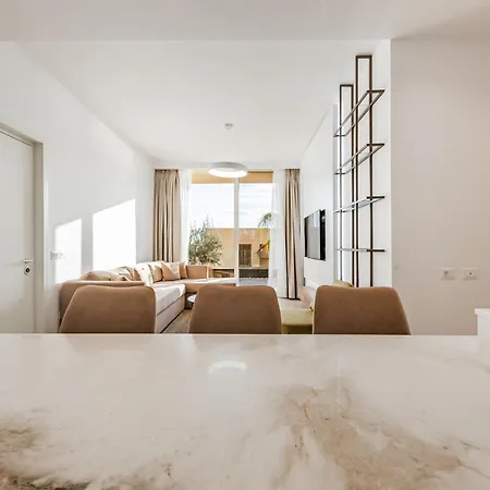 Seaside Retreat Coast By Pikhost Villa