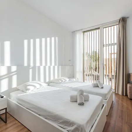Seaside Retreat Coast By Pikhost Villa *