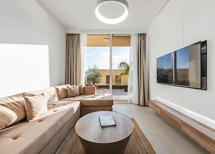 Seaside Retreat Coast By Pikhost Himare